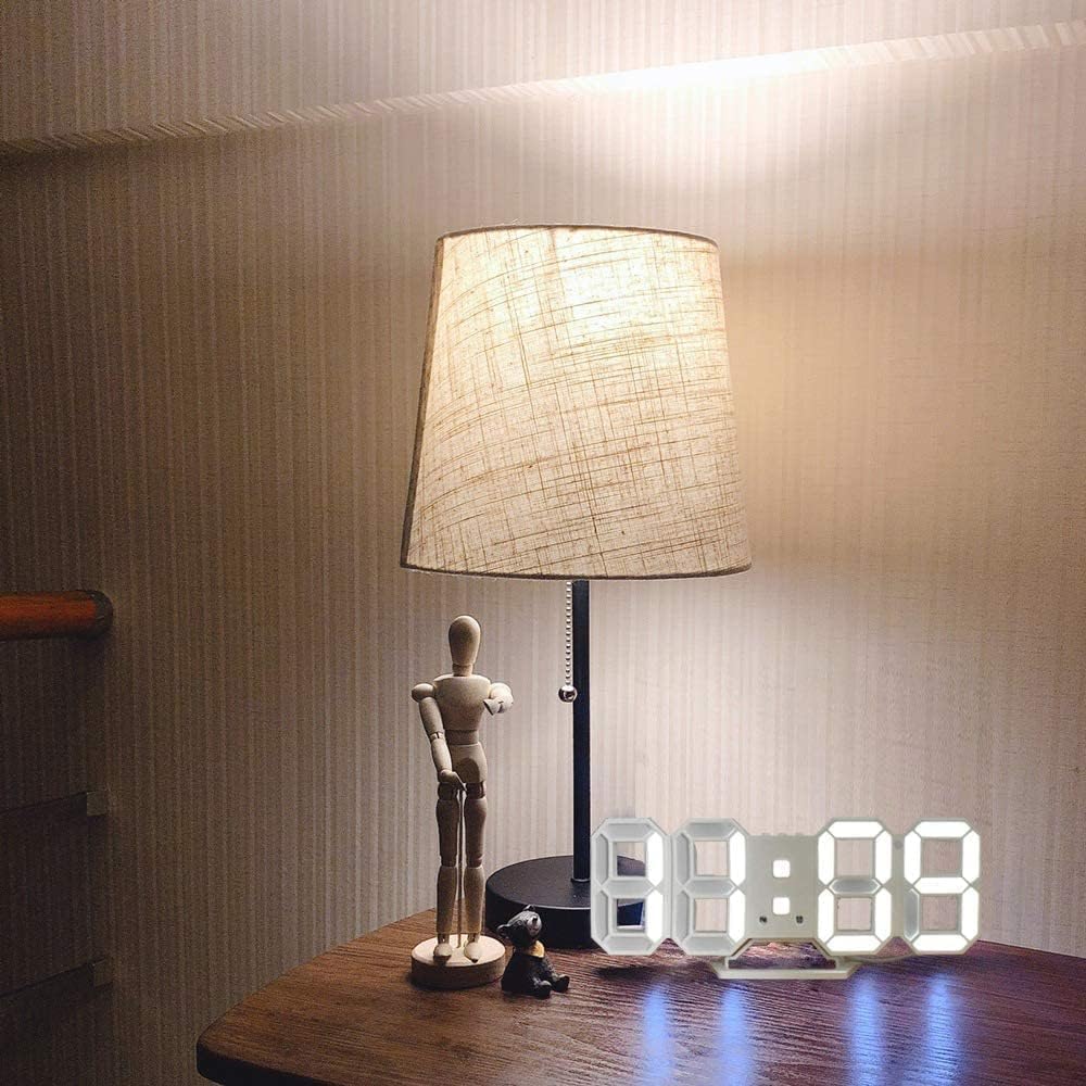 ساعة حائط رقمية باضاءة LED ثلاثية الابعاد باضاءة بيضاء مع سطوع تلقائي قابل للتعديل، عرض درجة حرارة 12/24 ساعة، ساعة منبه بضوء ليلي كهربائي لديكور المنزل العصري